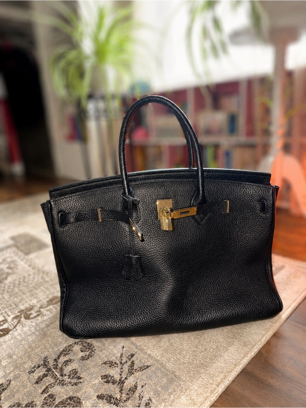 Ainifeel 40 cm Structured Black Pebbled Leather Satchel with Gold Accent